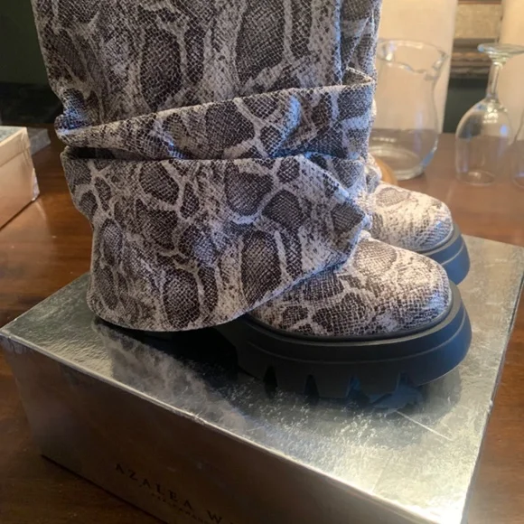 Azalea Wang Combat Boots - Picture 2 of 6